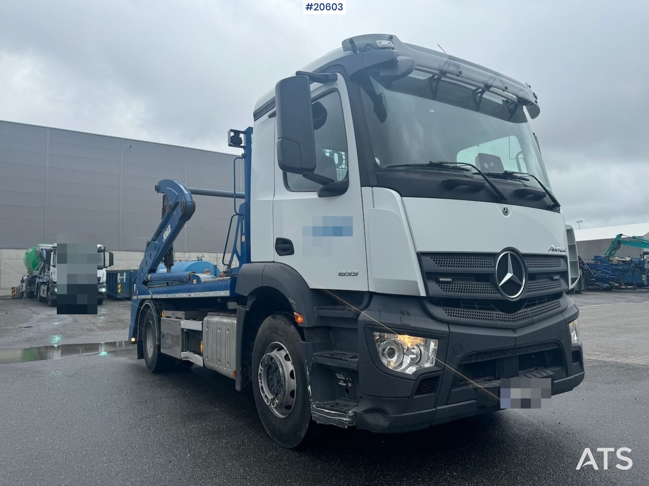 Mercedes Antos 1833 - Skip loader truck: picture 2 Mercedes Antos 1833 - Skip loader truck: picture 2
