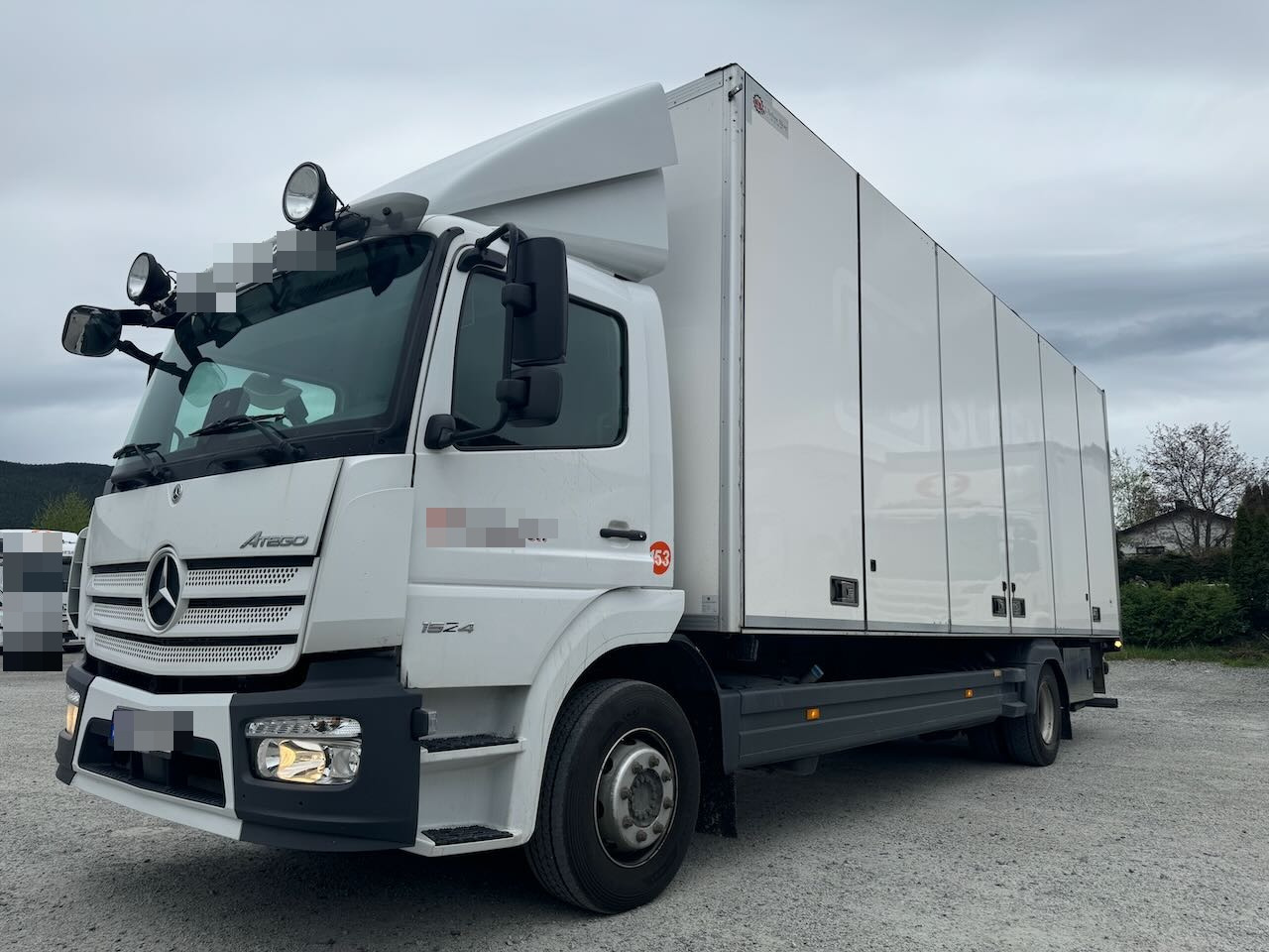 Mercedes Atego 1524 - Box truck: picture 2 Mercedes Atego 1524 - Box truck: picture 2