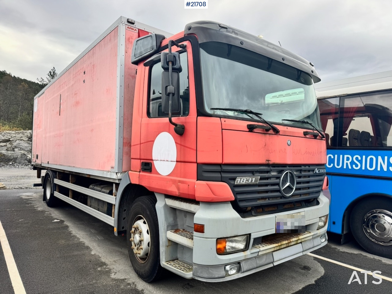 Mercedes Mercedes Actros 1831 4x2 Skapbil. Eu-godkjent og 282 000 km! - Box truck: picture 2 Mercedes Mercedes Actros 1831 4x2 Skapbil. Eu-godkjent og 282 000 km! - Box truck: picture 2