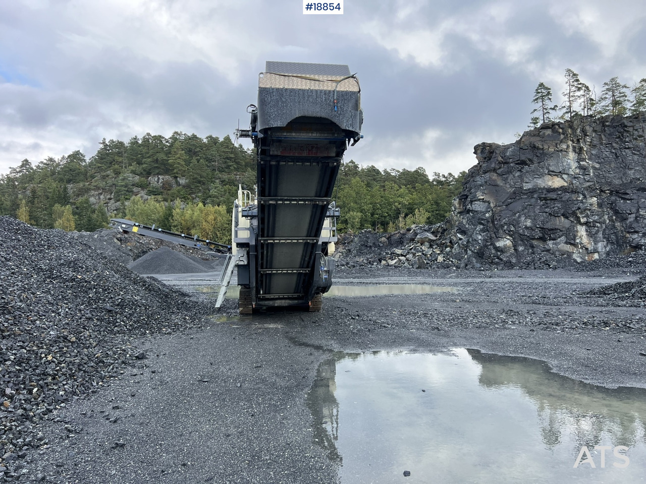 Metso LokoTrack LT 220GP Konknuser m/ Forsikt - Mobile crusher: picture 3 Metso LokoTrack LT 220GP Konknuser m/ Forsikt - Mobile crusher: picture 3