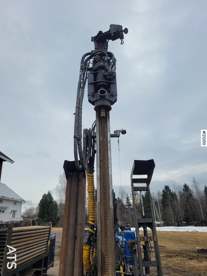 Nemek 407 TS - Drilling rig: picture 5 Nemek 407 TS - Drilling rig: picture 5