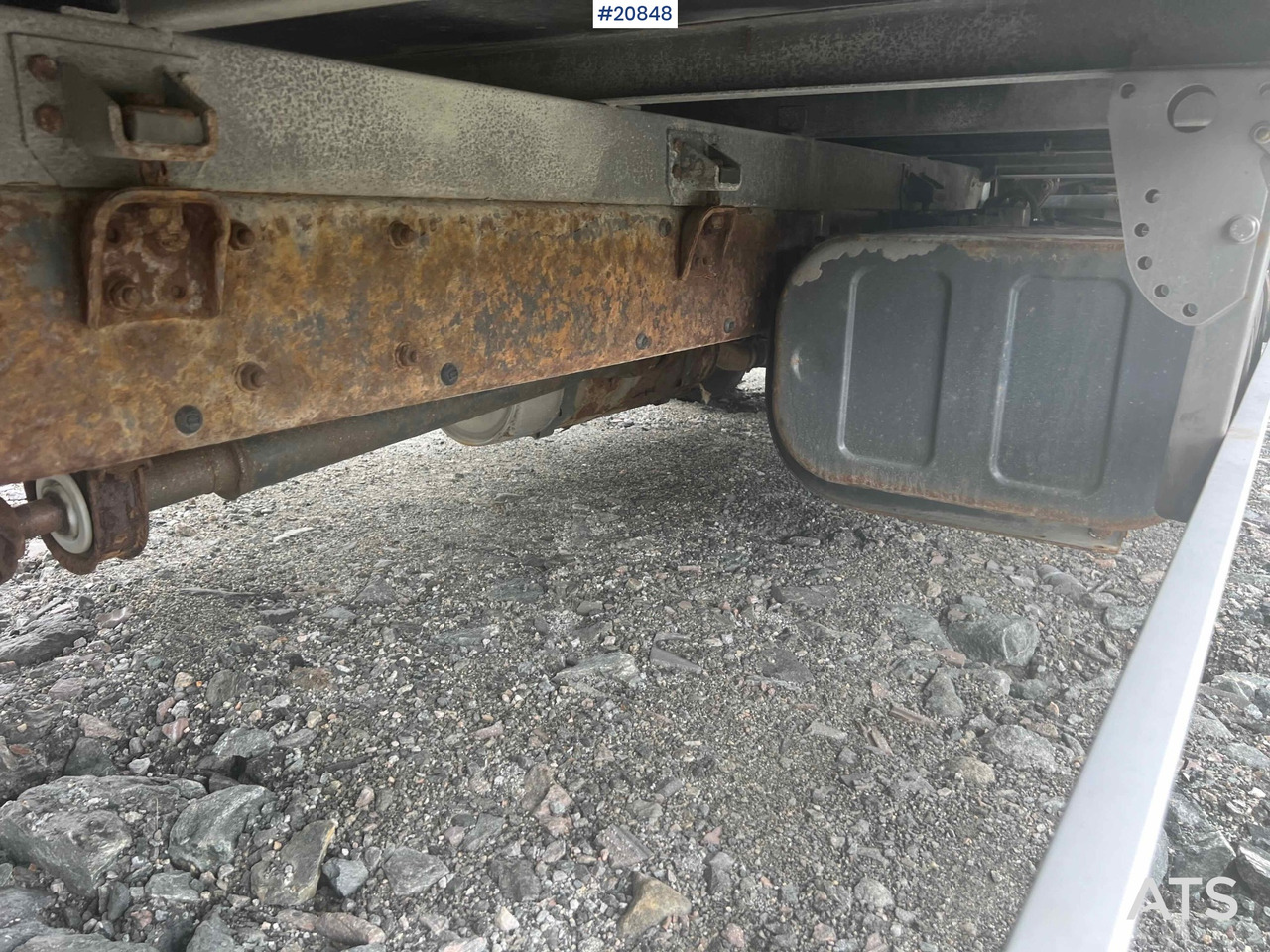 Box truck Renault midlum: picture 27
