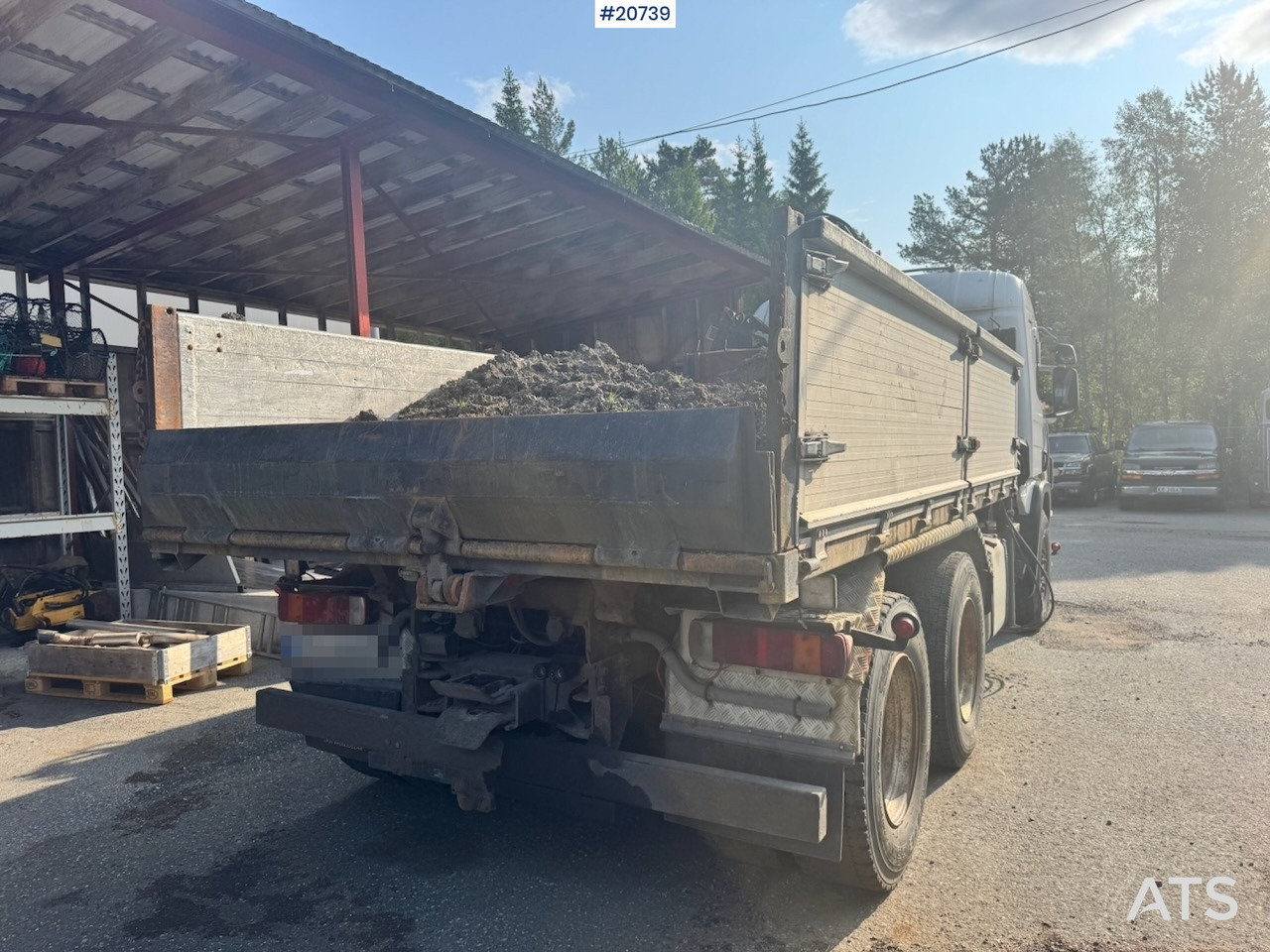 Scania P124 - Dropside/ Flatbed truck, Crane truck: picture 4 Scania P124 - Dropside/ Flatbed truck, Crane truck: picture 4