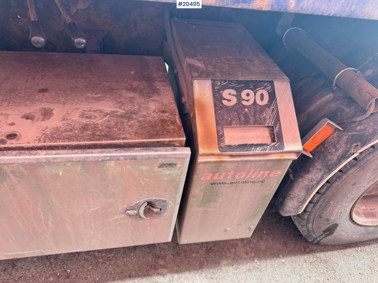 Skip loader truck Volvo FH520: picture 20