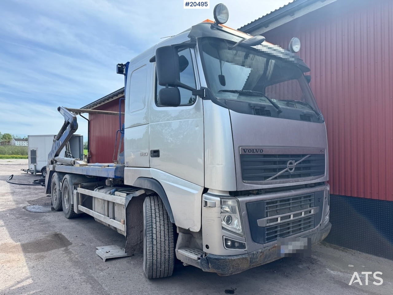Volvo FH520 - Skip loader truck: picture 1 Volvo FH520 - Skip loader truck: picture 1