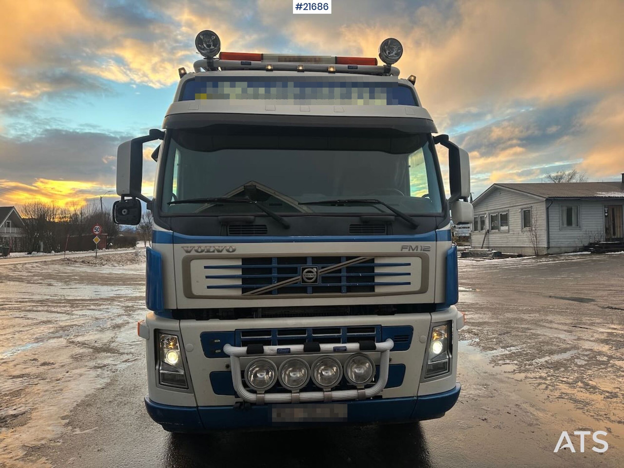 Volvo FM12 Globetrotter 6x4 kranbil m/ bak montert 18 t/m kran og vinsj. SE VIDEO - Crane truck: picture 4 Volvo FM12 Globetrotter 6x4 kranbil m/ bak montert 18 t/m kran og vinsj. SE VIDEO - Crane truck: picture 4