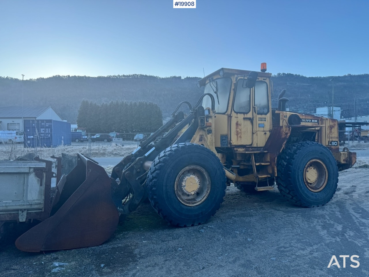 Volvo L90 Hjullaster m/ Skuffe - Wheel loader: picture 2 Volvo L90 Hjullaster m/ Skuffe - Wheel loader: picture 2