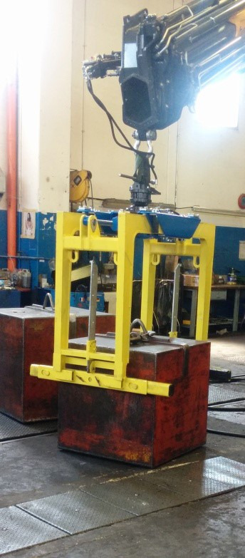 Brick stack grapple PL-02 - Clamp for Loader crane: picture 4 Brick stack grapple PL-02 - Clamp for Loader crane: picture 4