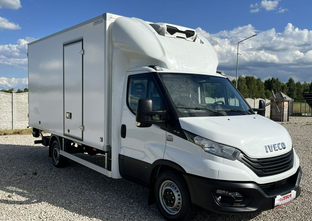 Refrigerated van Iveco Daily: picture 1
