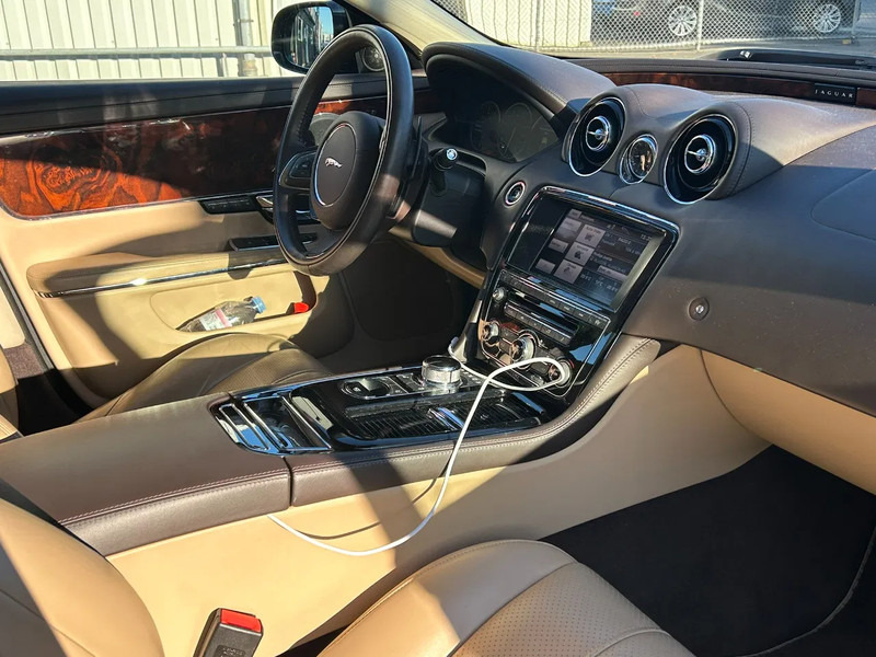Jaguar XJ 3.0 V6D 275 PK /AUTOM / PANO DAK / VOL LEDER / MERIDAN / EXPORT PRICE on lease Jaguar XJ 3.0 V6D 275 PK /AUTOM / PANO DAK / VOL LEDER / MERIDAN / EXPORT PRICE: picture 6