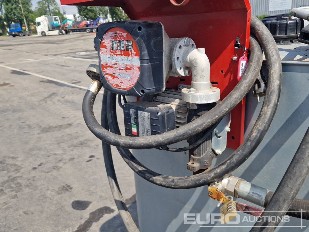 1000L Fuel Bowser - Storage tank: picture 5 1000L Fuel Bowser - Storage tank: picture 5