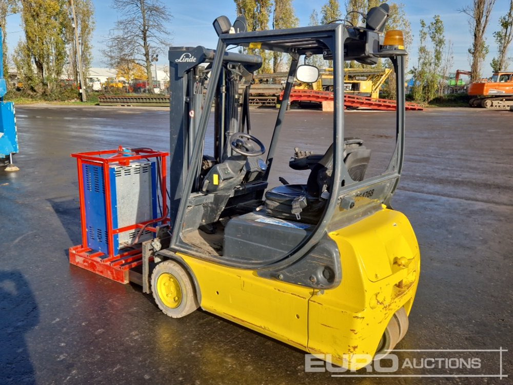 2005 Linde E16C - Forklift: picture 3 2005 Linde E16C - Forklift: picture 3