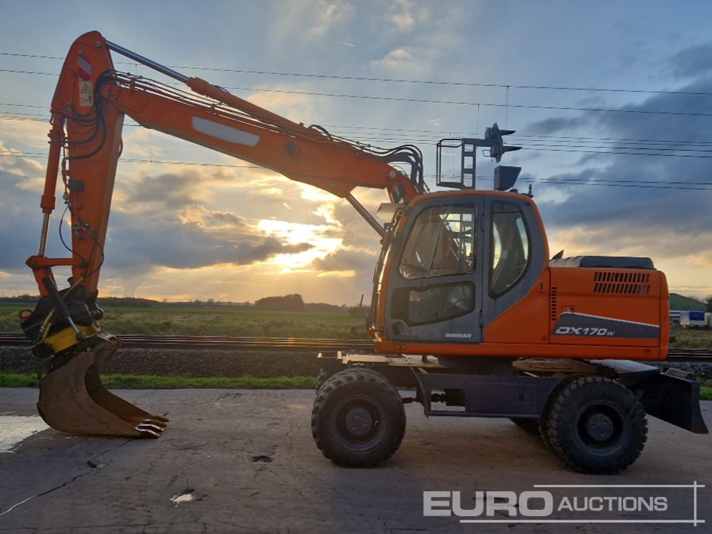 2010 Doosan DX170W - Wheel excavator: picture 2 2010 Doosan DX170W - Wheel excavator: picture 2