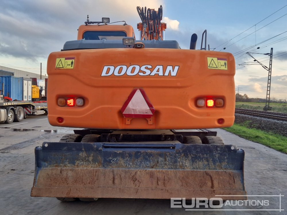 2010 Doosan DX170W - Wheel excavator: picture 4 2010 Doosan DX170W - Wheel excavator: picture 4