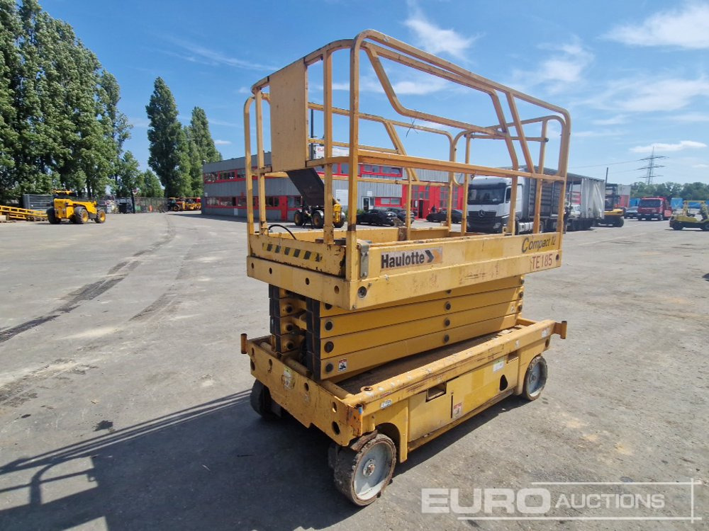 2012 Haulotte Compact 12 - Aerial platform: picture 1 2012 Haulotte Compact 12 - Aerial platform: picture 1