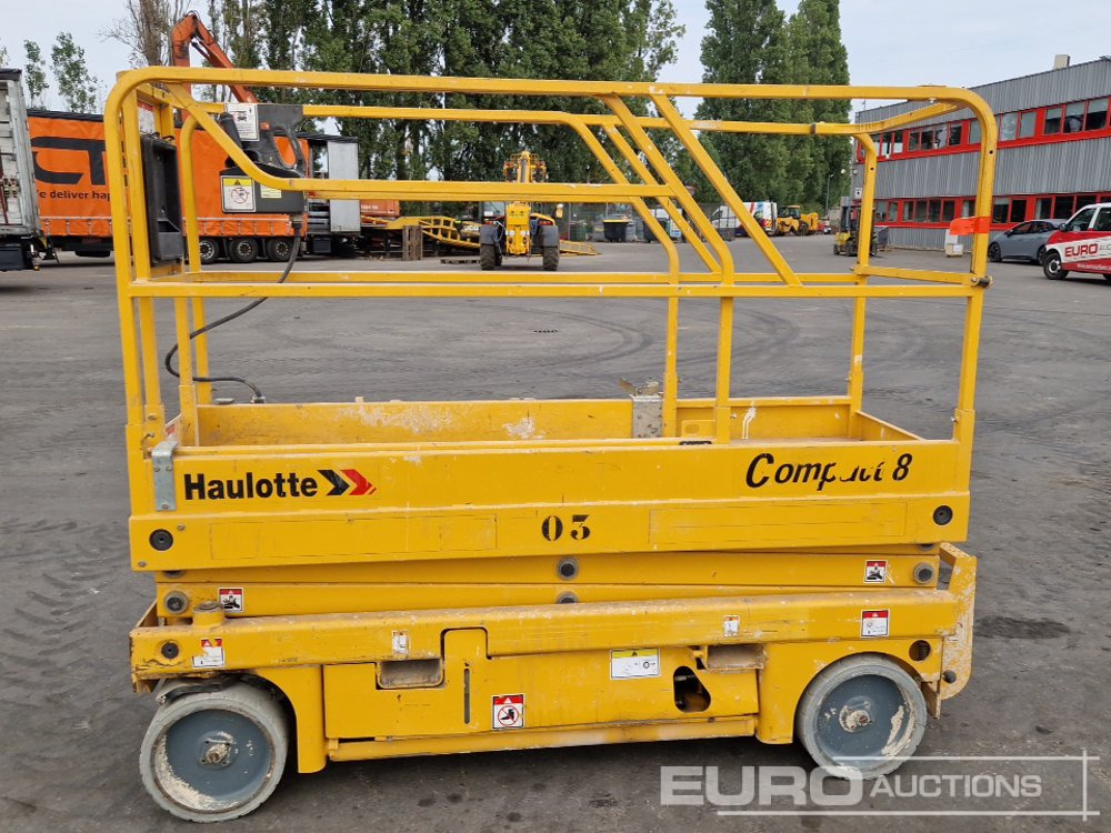 2012 Haulotte Compact 8 - Aerial platform: picture 5 2012 Haulotte Compact 8 - Aerial platform: picture 5