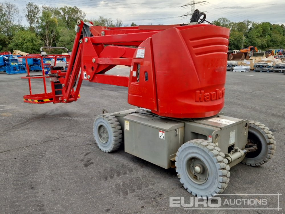 2012 Haulotte HA12IP - Aerial platform: picture 3 2012 Haulotte HA12IP - Aerial platform: picture 3