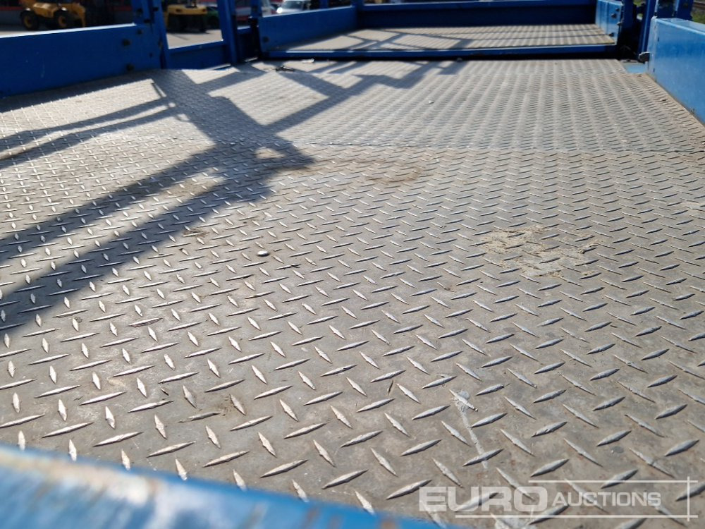 Aerial platform 2014 Genie GS-4390: picture 19