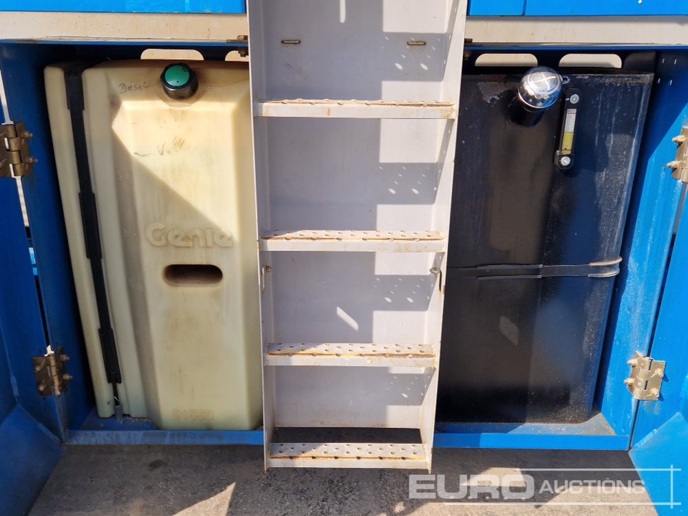 Aerial platform 2014 Genie GS-4390: picture 18