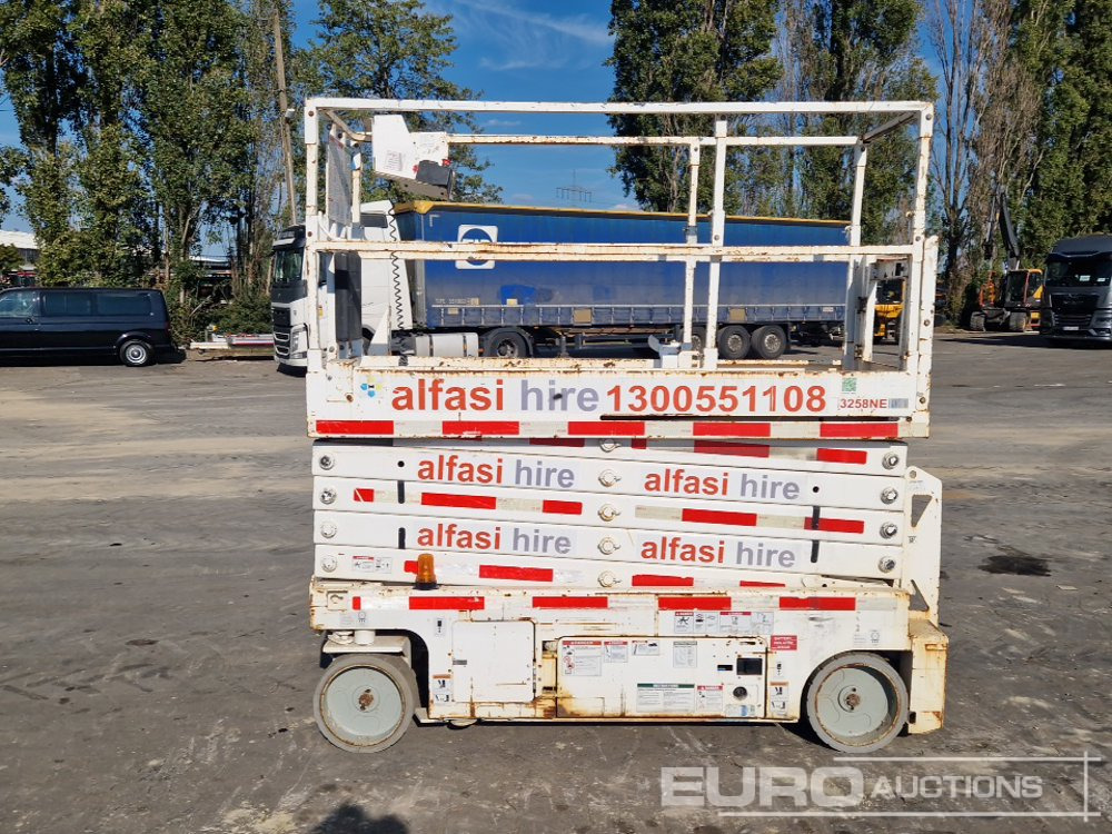2014 Genie GS3232 - Aerial platform: picture 5 2014 Genie GS3232 - Aerial platform: picture 5