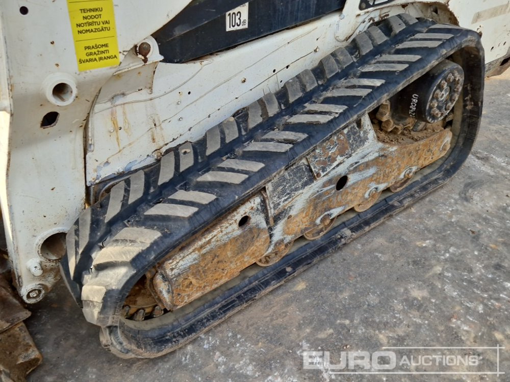 Skid steer loader 2015 Bobcat T590: picture 11