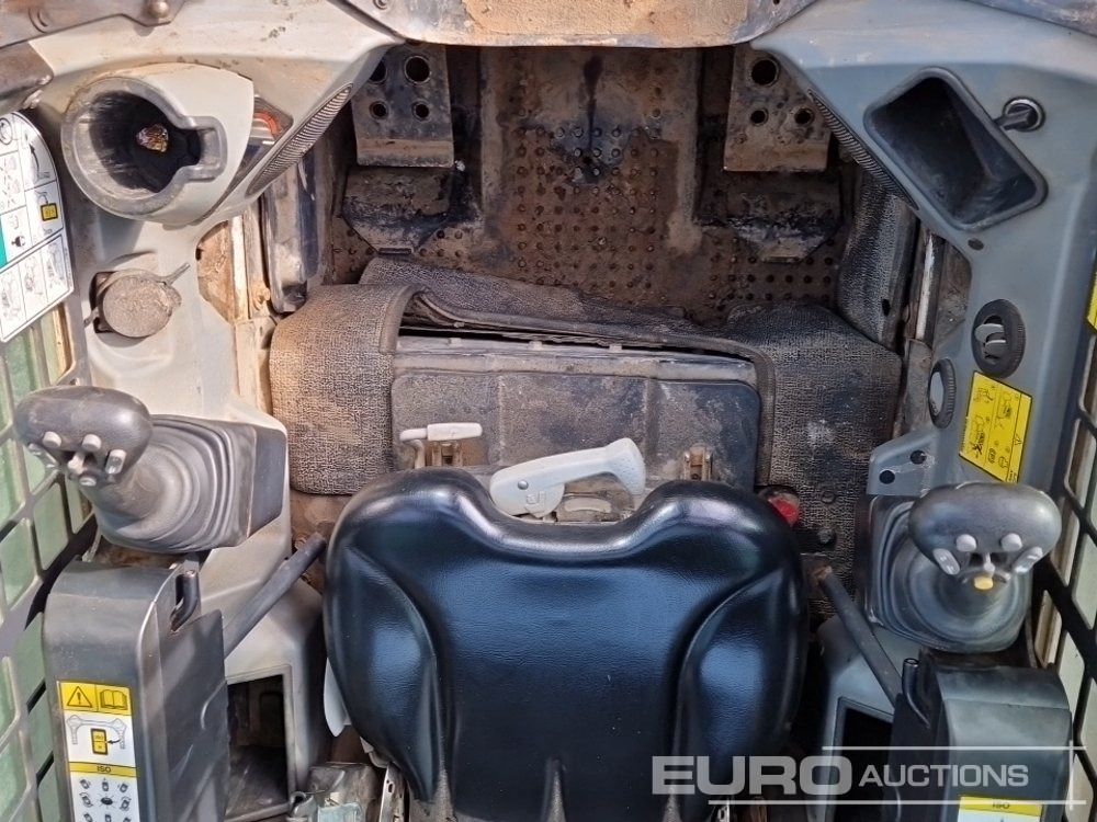 Skid steer loader 2015 Bobcat T590: picture 26