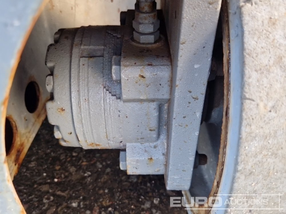 Vertical mast lift 2016 Snorkel TM12-C-E: picture 11