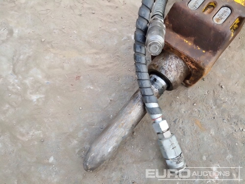 2021 Epiroc SB 152 - Hydraulic hammer: picture 5 2021 Epiroc SB 152 - Hydraulic hammer: picture 5