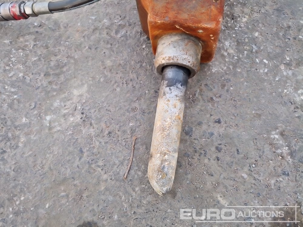2021 Epiroc SB 152 - Hydraulic hammer: picture 5 2021 Epiroc SB 152 - Hydraulic hammer: picture 5