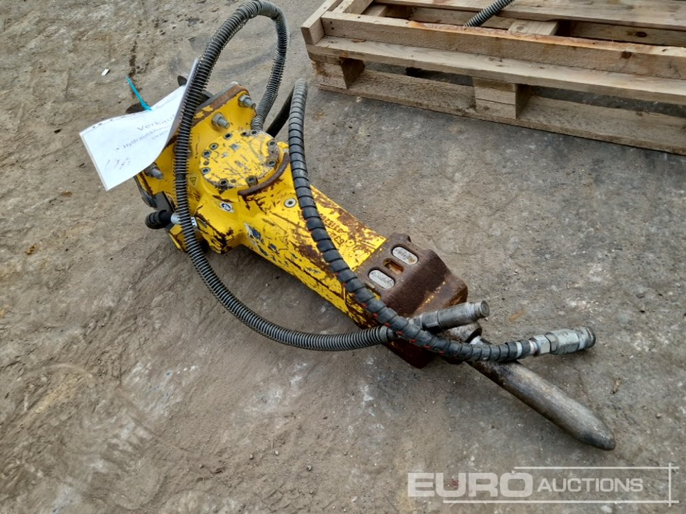 2021 Epiroc SB 152 - Hydraulic hammer: picture 4 2021 Epiroc SB 152 - Hydraulic hammer: picture 4