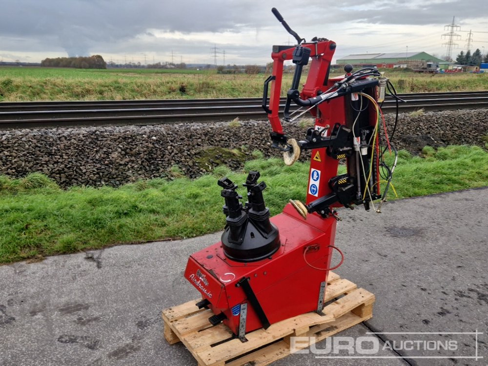 Butler 1050 - Construction equipment: picture 1 Butler 1050 - Construction equipment: picture 1