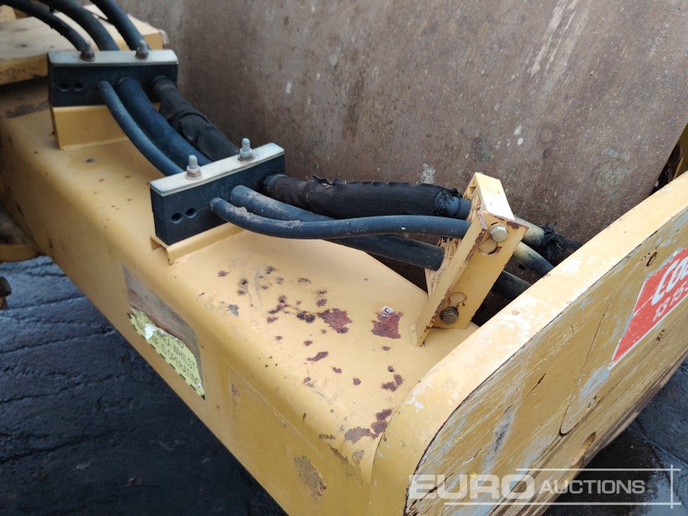 Roller CAT CS-533E: picture 8