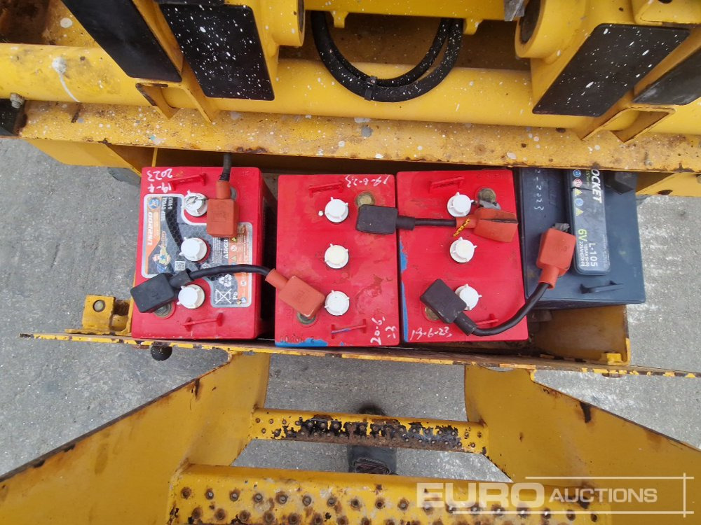 Aerial platform Haulotte COMPACT12: picture 11