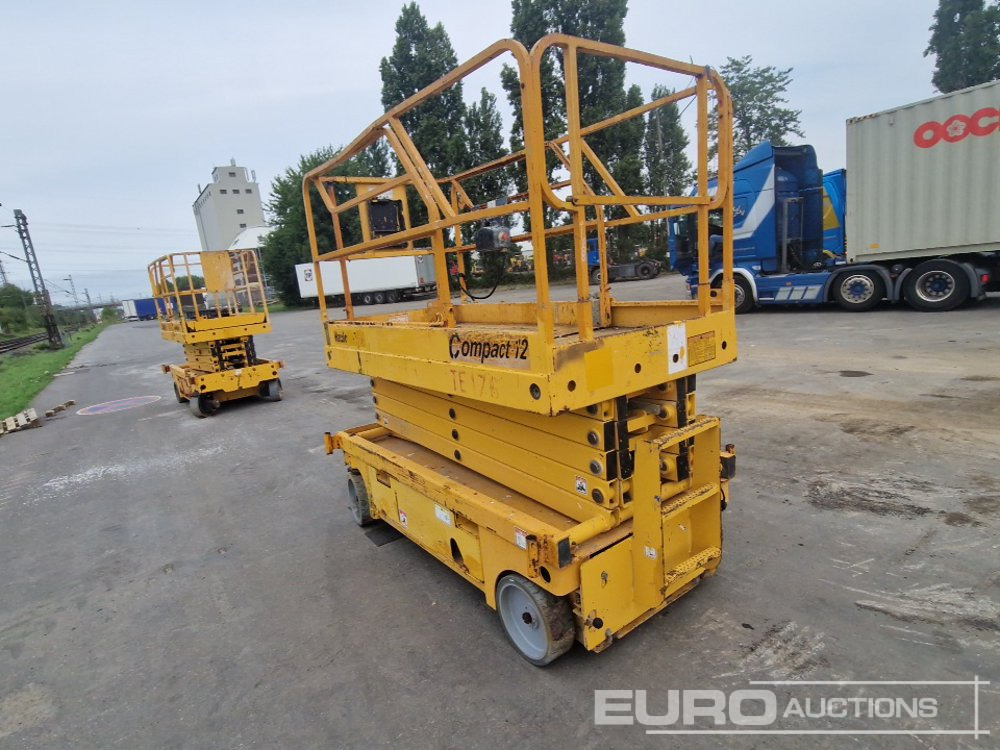 Haulotte Compact 12 - Aerial platform: picture 2 Haulotte Compact 12 - Aerial platform: picture 2