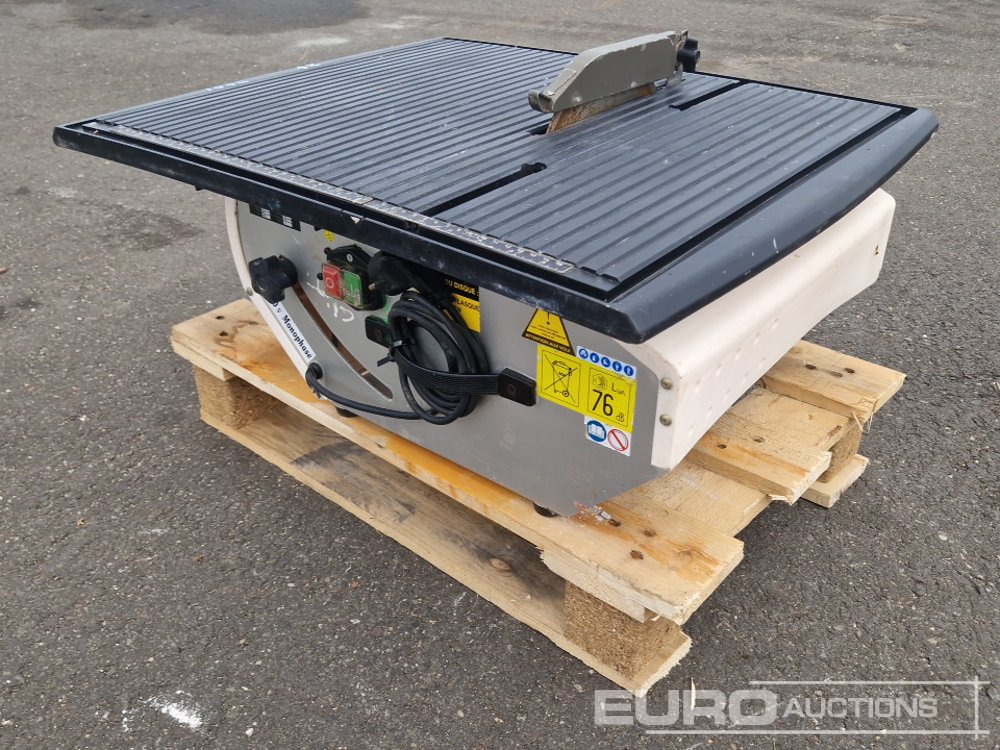 Husqvarna Masonary Table Saw - Construction equipment: picture 1 Husqvarna Masonary Table Saw - Construction equipment: picture 1