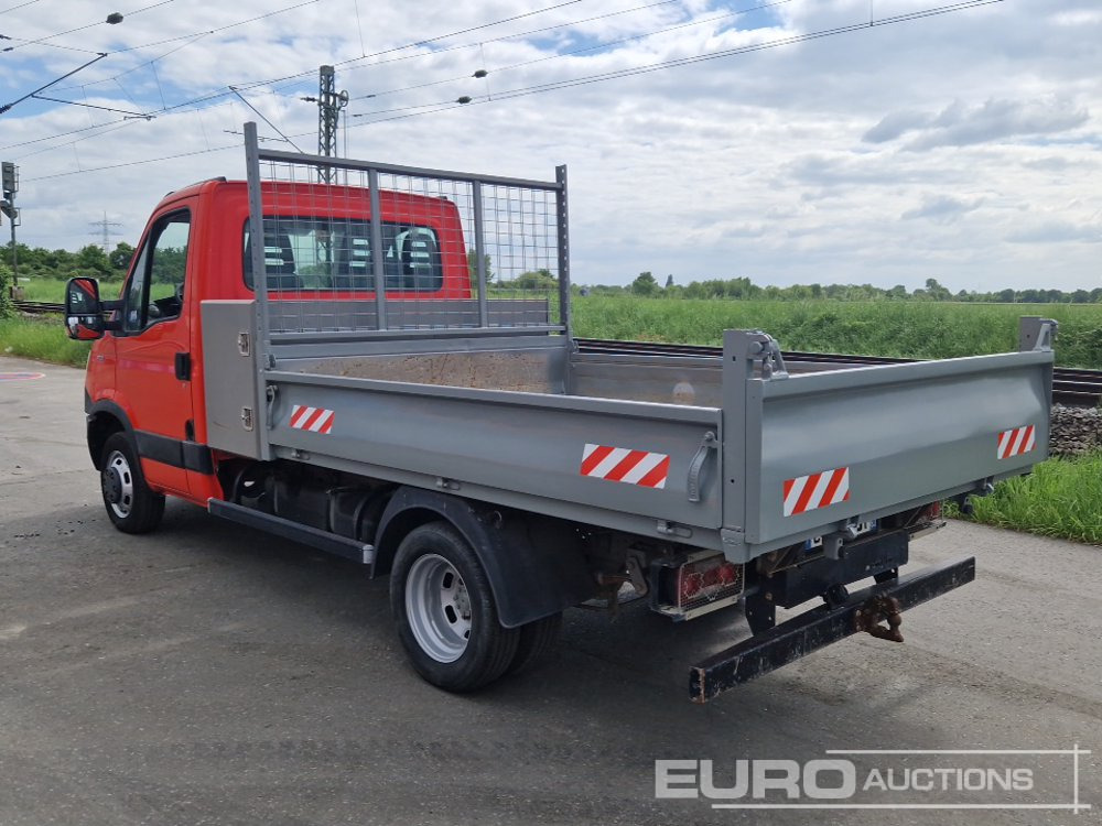 Iveco Daily 35C - Flatbed van: picture 3 Iveco Daily 35C - Flatbed van: picture 3