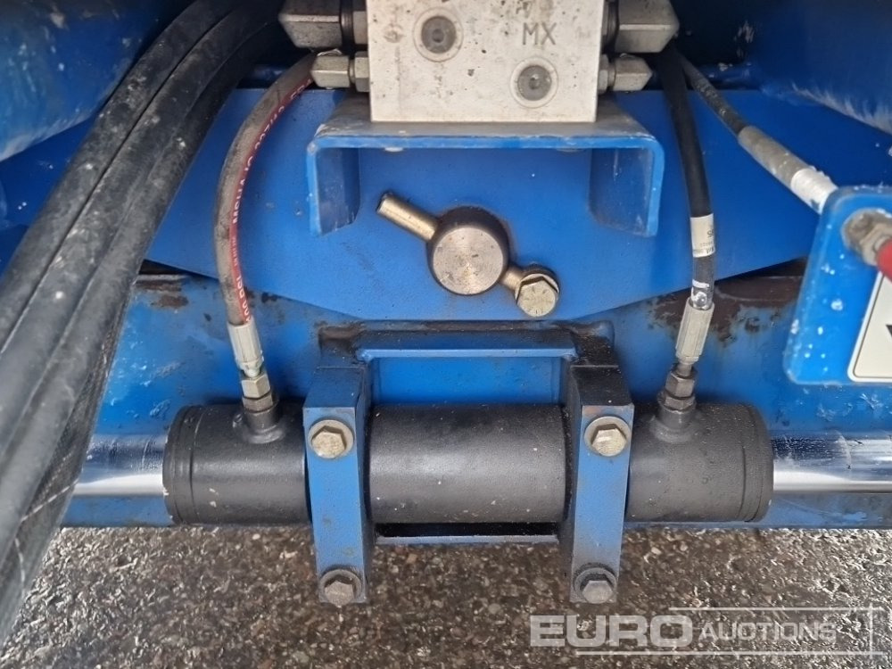 Aerial platform JLG 4394RT: picture 12