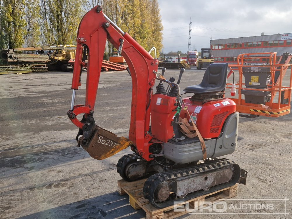 Kubota Rubber Tracks, Blade, Offset, Piped, QH, Bucket, Expanding Tracks - Mini excavator: picture 1 Kubota Rubber Tracks, Blade, Offset, Piped, QH, Bucket, Expanding Tracks - Mini excavator: picture 1