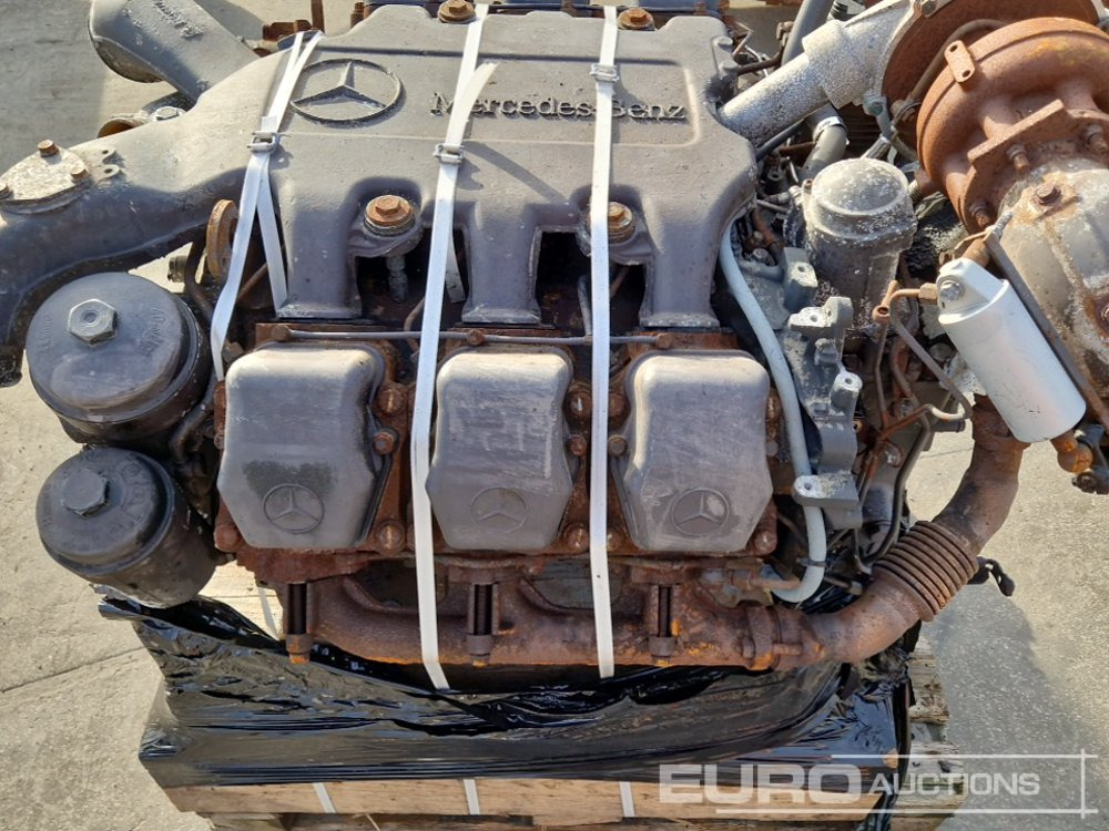 Mercedes-Benz ACTROS - Engine: picture 3 Mercedes-Benz ACTROS - Engine: picture 3