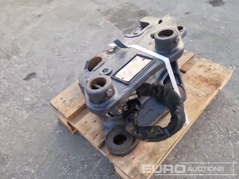 Quick Hitch to suit 45mm Pin - Quick coupler: picture 3 Quick Hitch to suit 45mm Pin - Quick coupler: picture 3