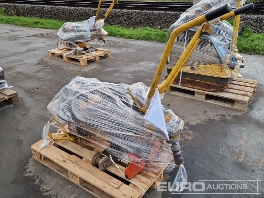 ROWRENCH P4 RKS Unirversal Petrol Powered Wrench, AX25 Concrete Poker (2 of), Husqvarna K770 Quick Cut Saw - Concrete equipment: picture 2 ROWRENCH P4 RKS Unirversal Petrol Powered Wrench, AX25 Concrete Poker (2 of), Husqvarna K770 Quick Cut Saw - Concrete equipment: picture 2