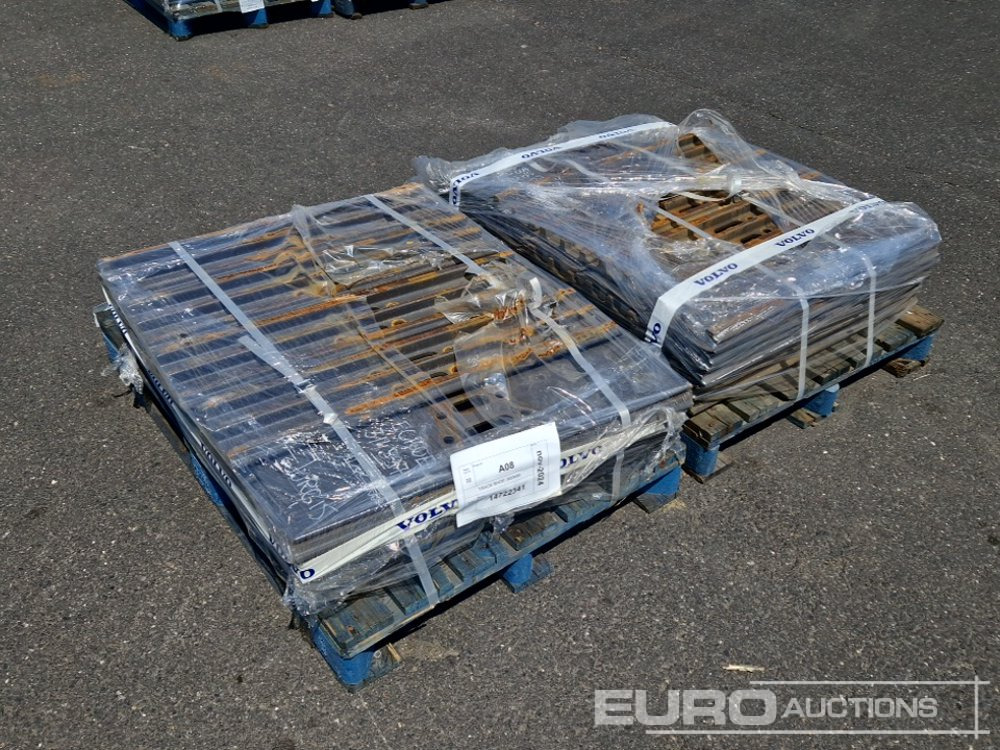 800mm Steel Track Plates to suit Volvo EC200 - Spare parts for Excavator: picture 2 800mm Steel Track Plates to suit Volvo EC200 - Spare parts for Excavator: picture 2
