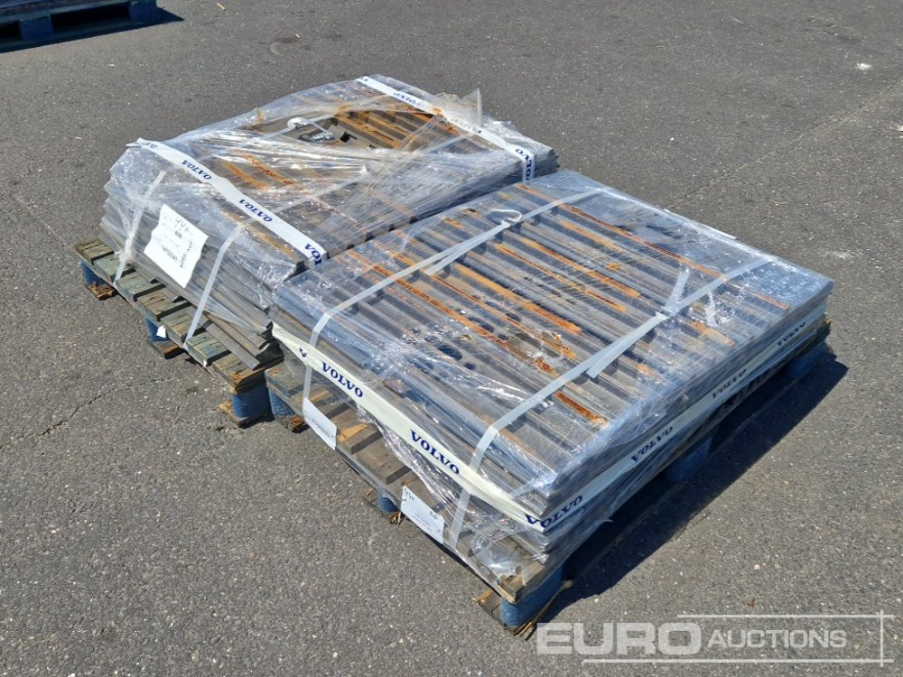 800mm Steel Track Plates to suit Volvo EC200 - Spare parts for Excavator: picture 5 800mm Steel Track Plates to suit Volvo EC200 - Spare parts for Excavator: picture 5