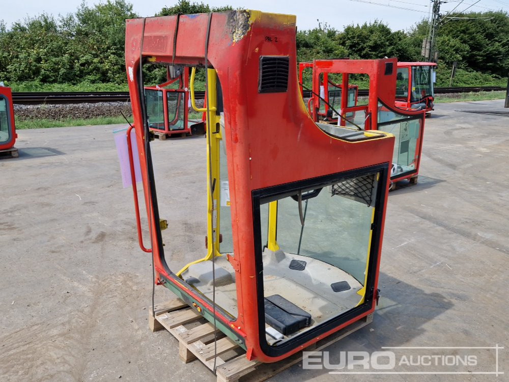 Cabin to suit Yannar VIO57 - Spare parts for Excavator: picture 2 Cabin to suit Yannar VIO57 - Spare parts for Excavator: picture 2