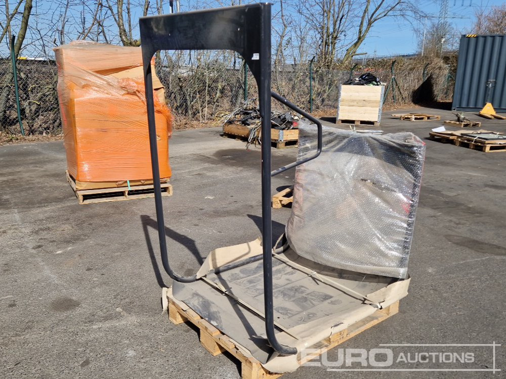 Canopy to suit Mini Excavator - Spare parts for Excavator: picture 3 Canopy to suit Mini Excavator - Spare parts for Excavator: picture 3