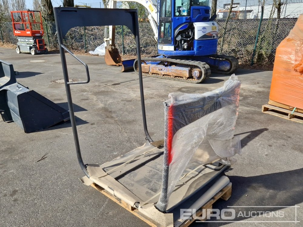 Canopy to suit Mini Excavator - Spare parts for Excavator: picture 4 Canopy to suit Mini Excavator - Spare parts for Excavator: picture 4