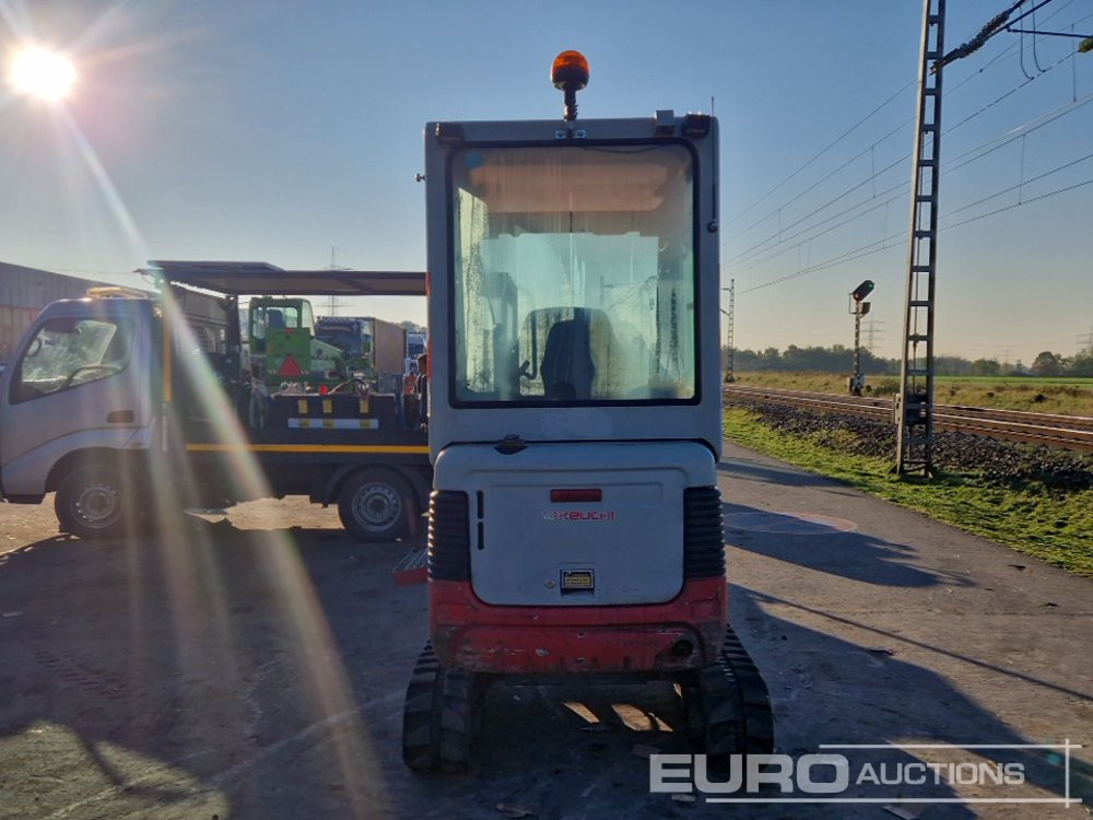 Takeuchi TB016 - Mini excavator: picture 5 Takeuchi TB016 - Mini excavator: picture 5
