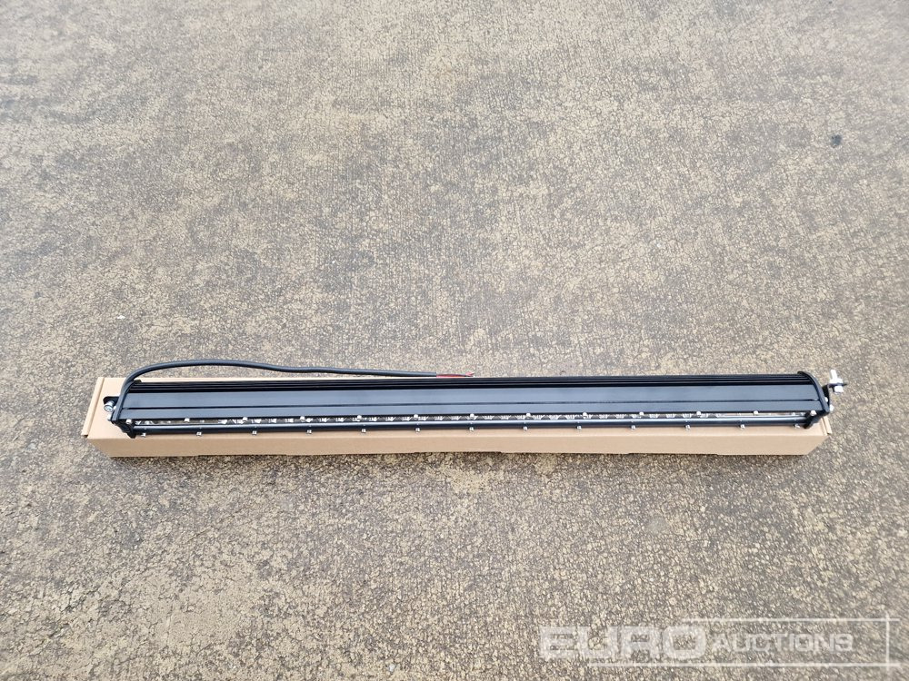 Construction equipment Unused 25" 240W Combo Beam LED Light Bar, Mounting Brackets, IP68 Waterproof: picture 6