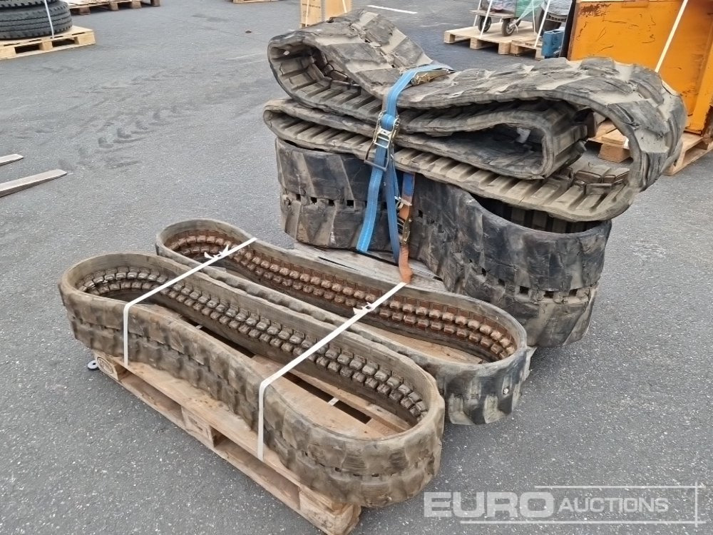 Various Rubber Tracks (4 of) - Track for Construction machinery: picture 1 Various Rubber Tracks (4 of) - Track for Construction machinery: picture 1