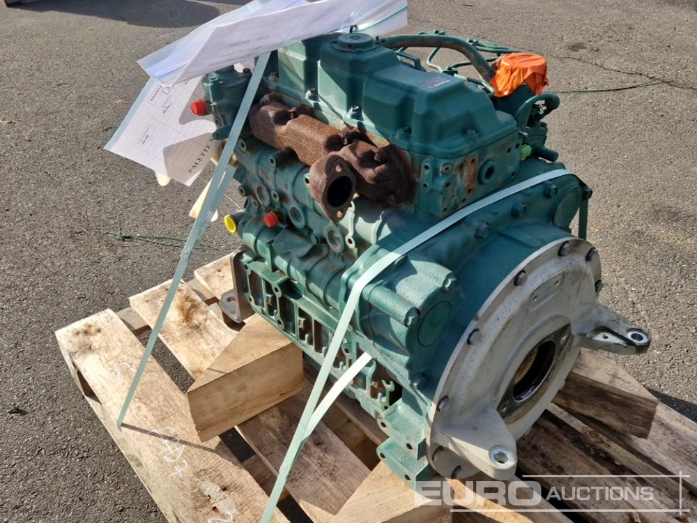 Volvo D2.6A 4 Cylinder Diesel Engine to suit Volvo EC50D - Engine: picture 4 Volvo D2.6A 4 Cylinder Diesel Engine to suit Volvo EC50D - Engine: picture 4
